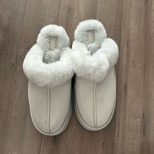 UGG Women's Soft Gray Slippers